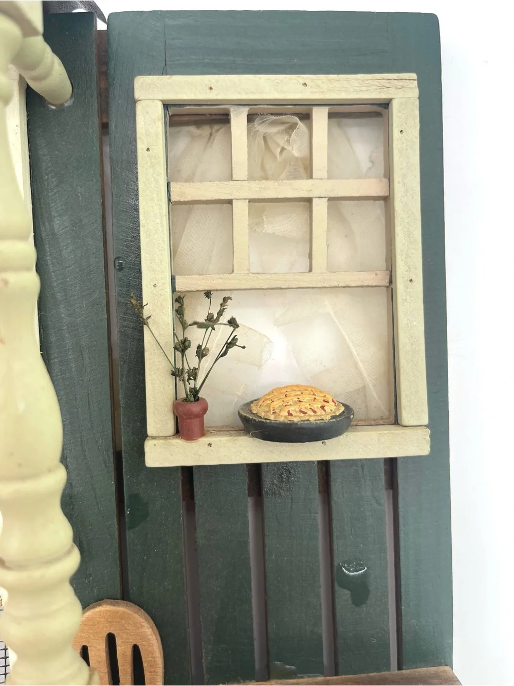 Country Cottagecore Apple Stand Miniature Room Box Diorama Wall Key Holder Vtg